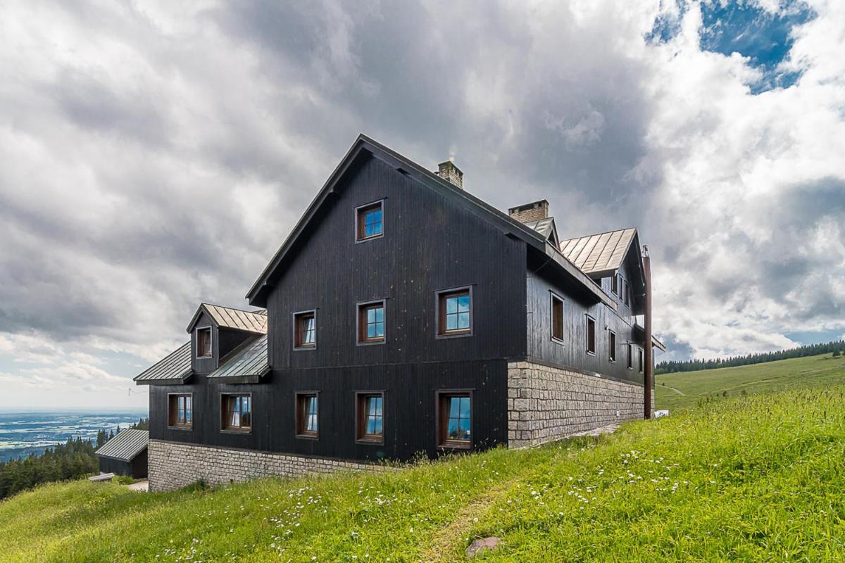 Hotel Mala Rennerovka à Strážné Extérieur photo
